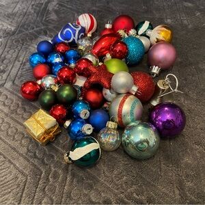 Colorful Christmas Ornaments Set